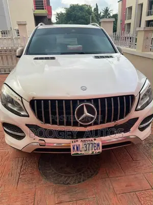 Mercedes-Benz GLE-Class 2016 White