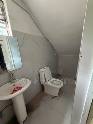 2bdrm Shared Apartment in Thomas, Ajah for rent