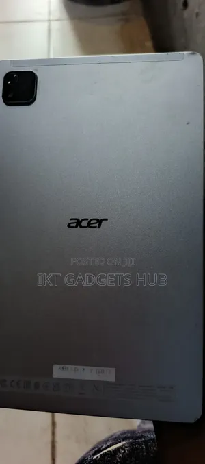 Acer Iconia A1-830 16 GB Silver