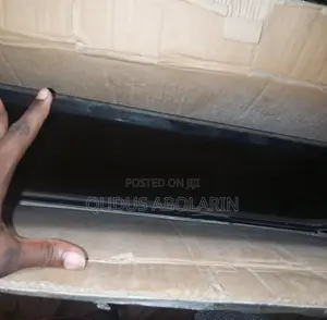 Neatly Used Syinix 55-Inch Android Smart TV (Model: 55T7100)