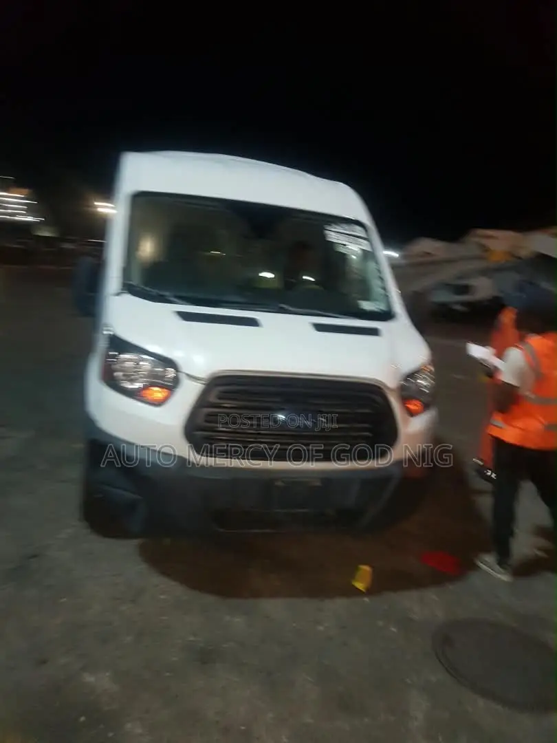 Ford Transit 2019 White