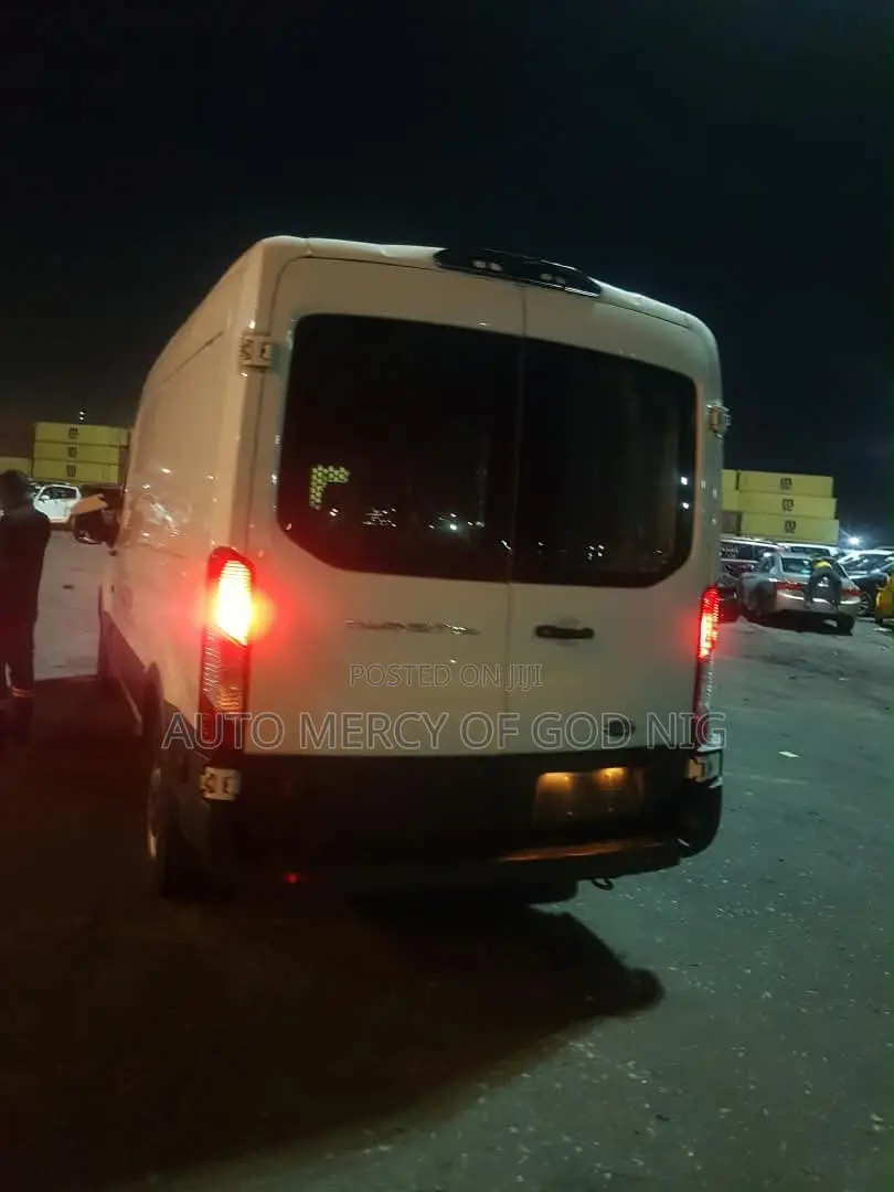 Ford Transit 2019 White