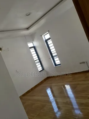 3bdrm Duplex in Chevron for rent