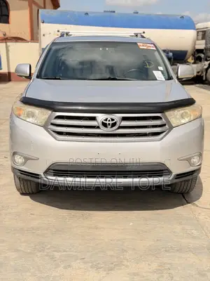 Toyota Highlander Limited 2011 Silver