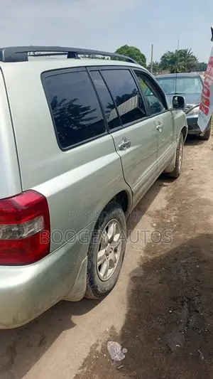 Toyota Highlander 2005 Silver