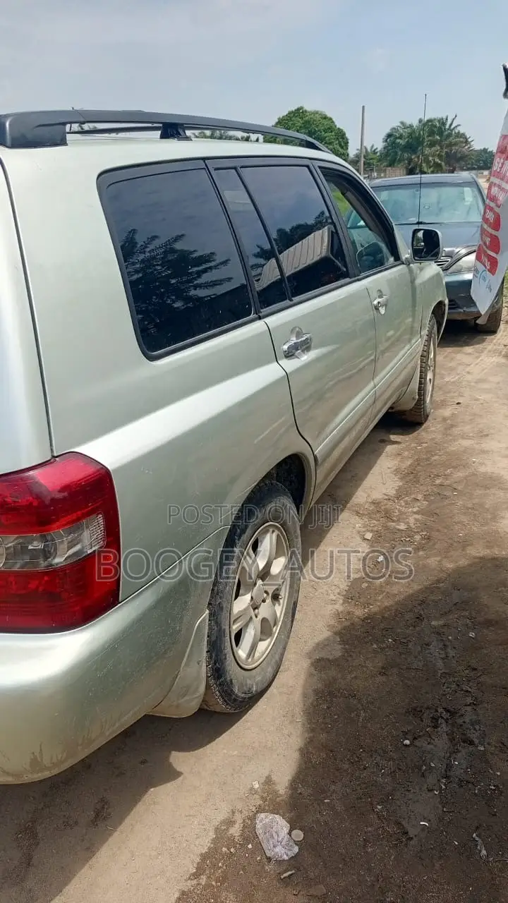 Toyota Highlander 2005 Silver