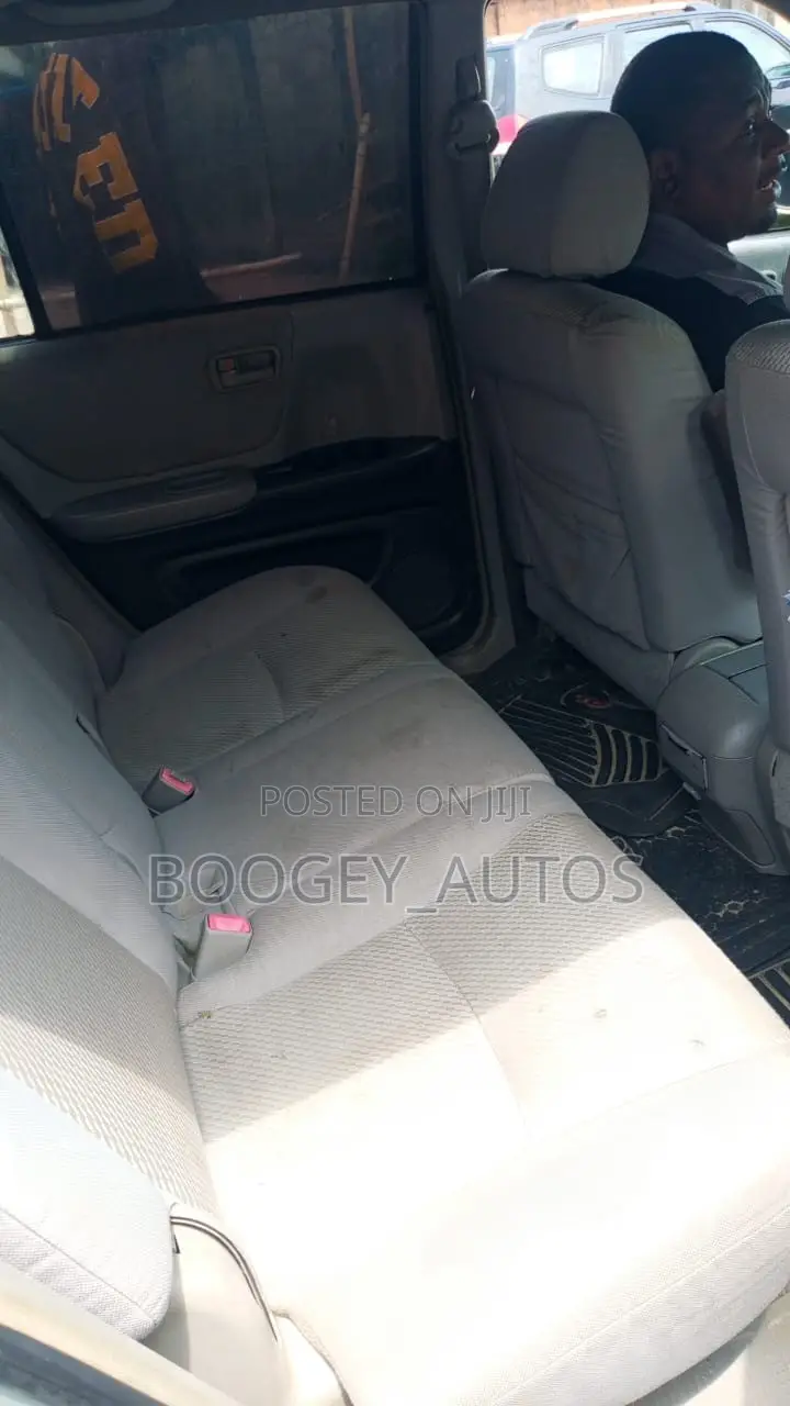 Toyota Highlander 2005 Silver