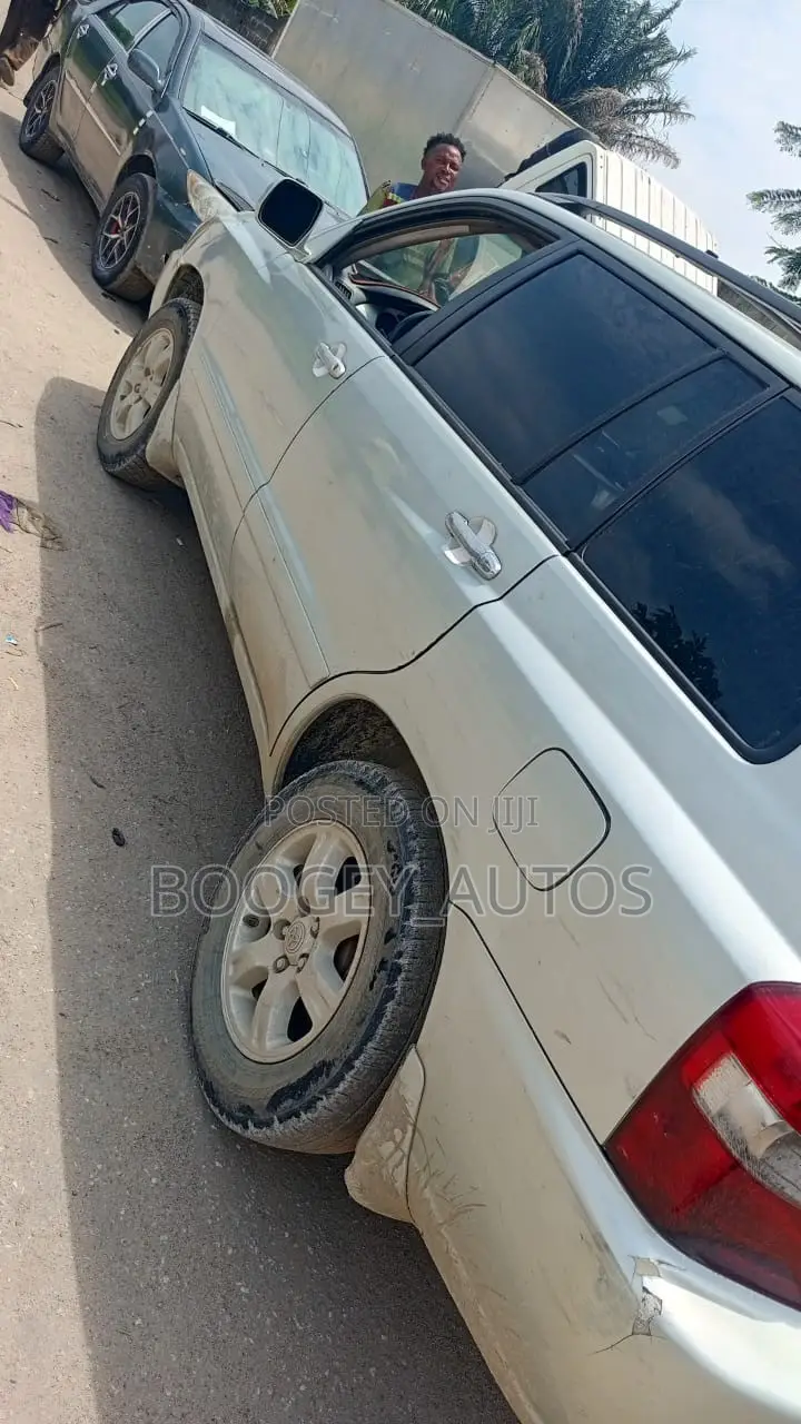 Toyota Highlander 2005 Silver