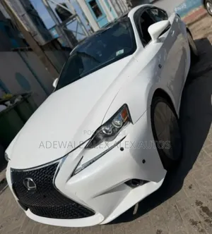 Lexus IS 350 AWD 2015 White