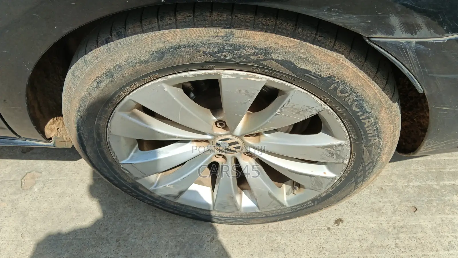 Volkswagen Passat 2011 Black