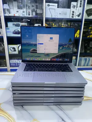 Laptop Apple MacBook Pro 2021 M1 Max 32GB Apple M1 Max SSD 1T