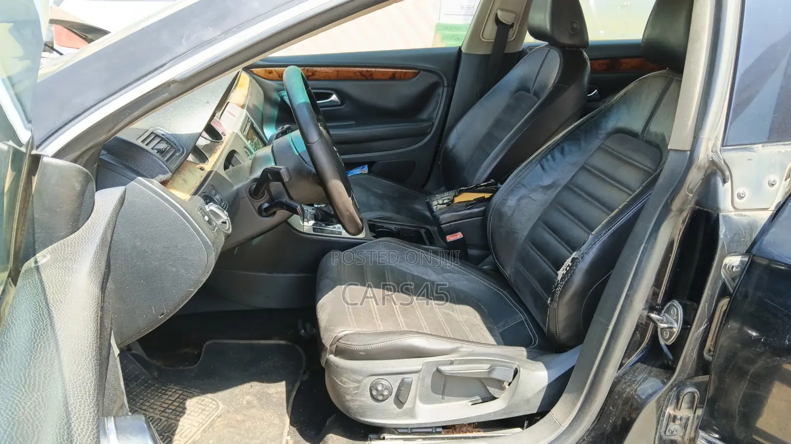 Volkswagen Passat 2011 Black