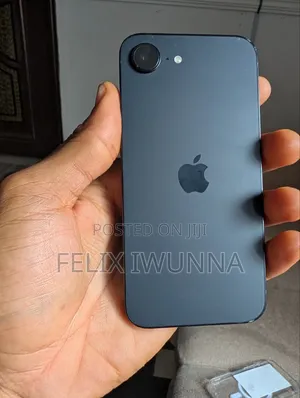 Apple iPhone 16e 128 GB Black