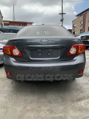 Toyota Corolla 2010 Gray
