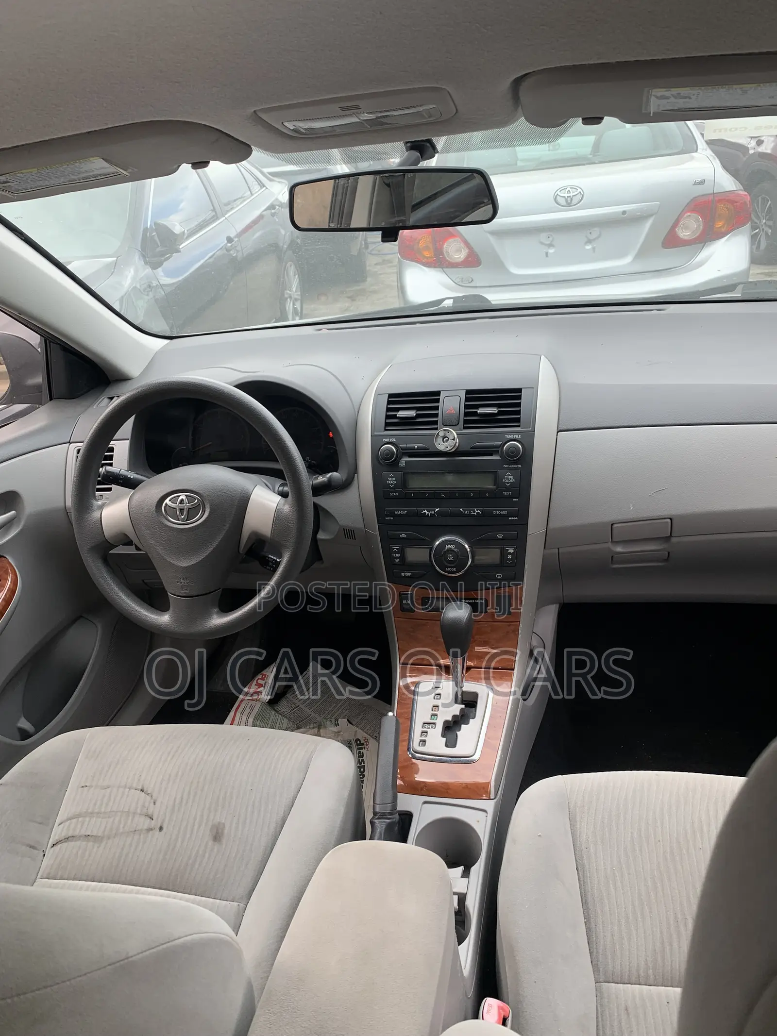 Toyota Corolla 2010 Gray