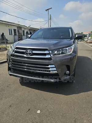 Toyota Highlander XLE 4x2 V6 (3.5L 6cyl 8A) 2018 Gray