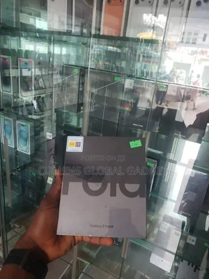 New Samsung Galaxy Z Fold4 256 GB Black