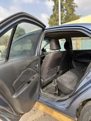 Toyota Yaris 2012 Blue