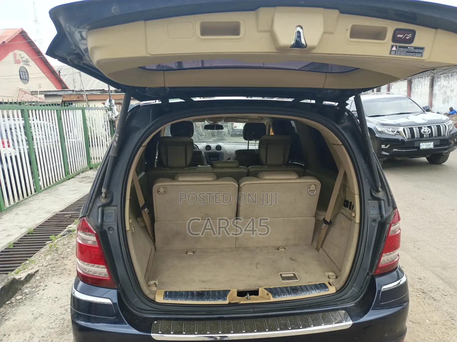 Mercedes-Benz GL-Class 2011 Blue