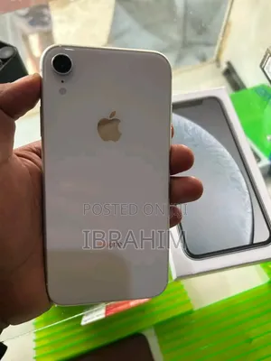 Apple iPhone XR 128 GB White