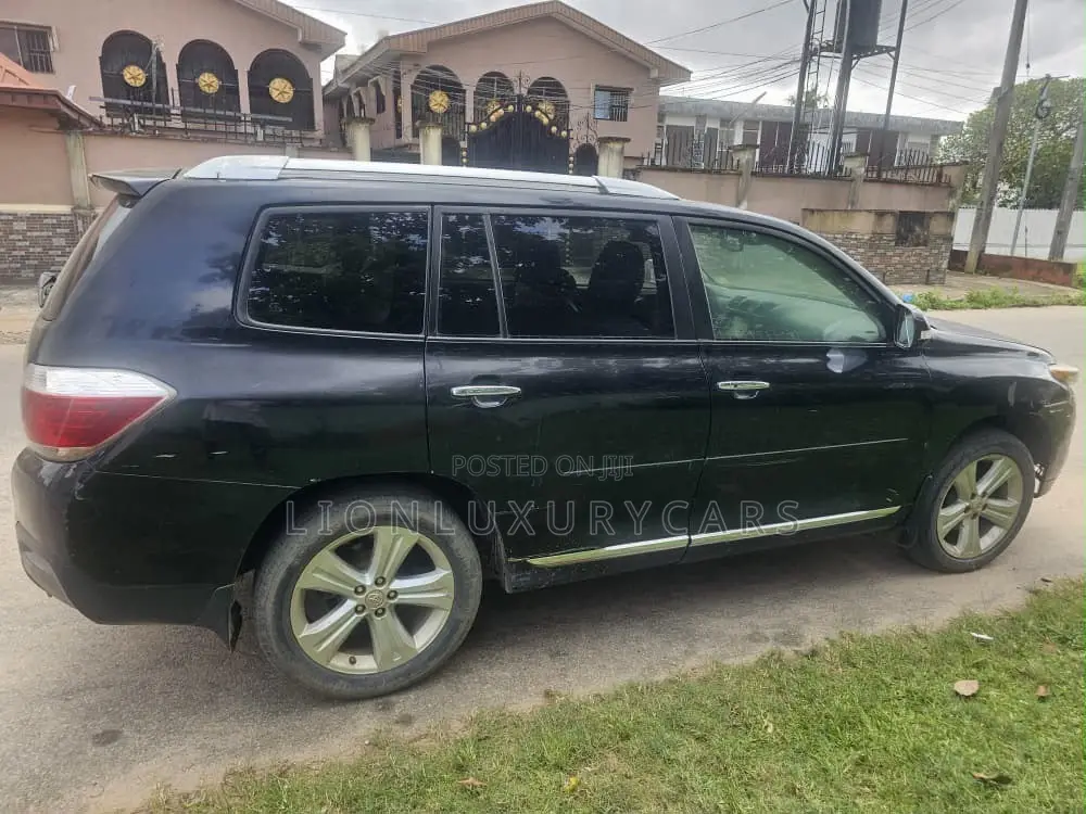 Toyota Highlander 2013 Black