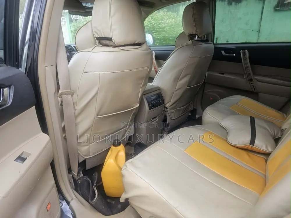 Toyota Highlander 2013 Black