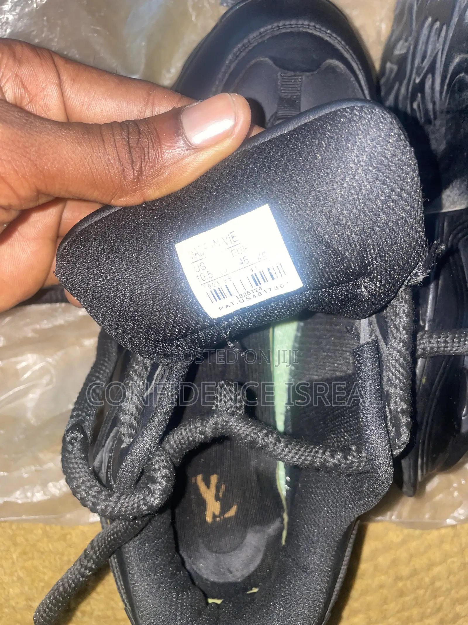 Louis Vuitton Sneaker