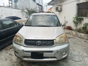Toyota RAV4 2005 Silver