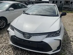 New Toyota Corolla Hybrid LE 2025 White