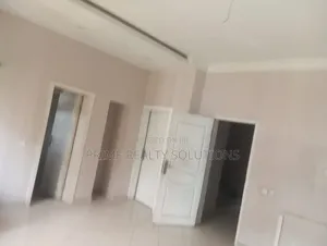 3bdrm Townhouse / Terrace in 𝐂𝐡𝐞𝐯𝐫𝐨𝐧 𝐝𝐫𝐢𝐯𝐞, Chevron for rent