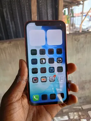Apple iPhone 12 64 GB Red