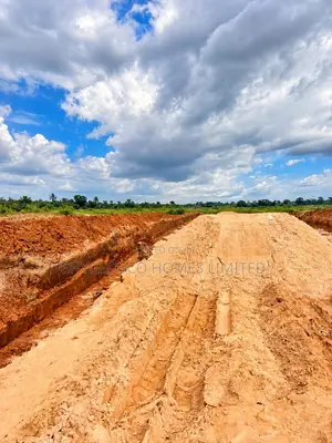 Land Inside Apple Garden City, Banana Highland, Trans-Woji.