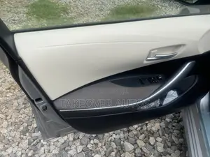 Toyota Corolla 2022 Silver