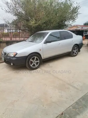 Nissan Primera 2002 Silver
