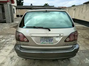 Lexus RX 300 1999 Gold