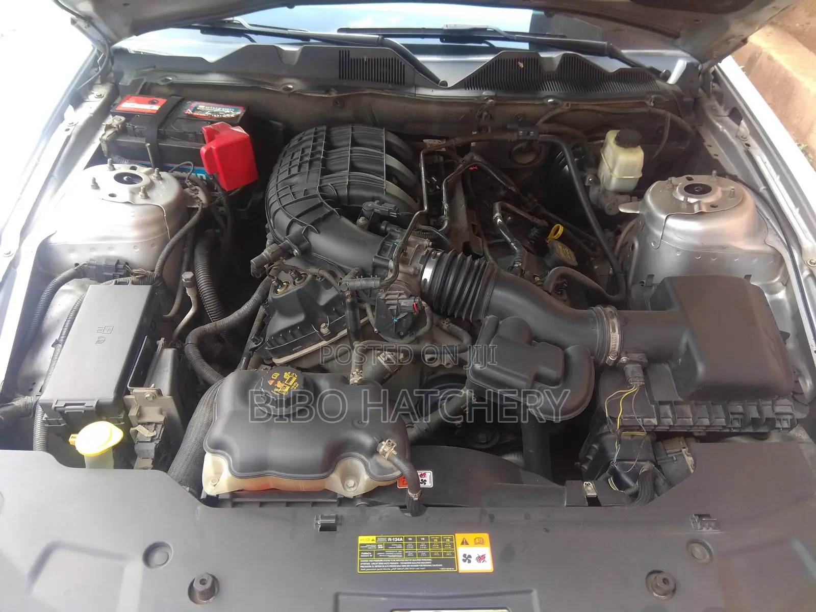Ford Mustang V6 Coupe 2012 Silver