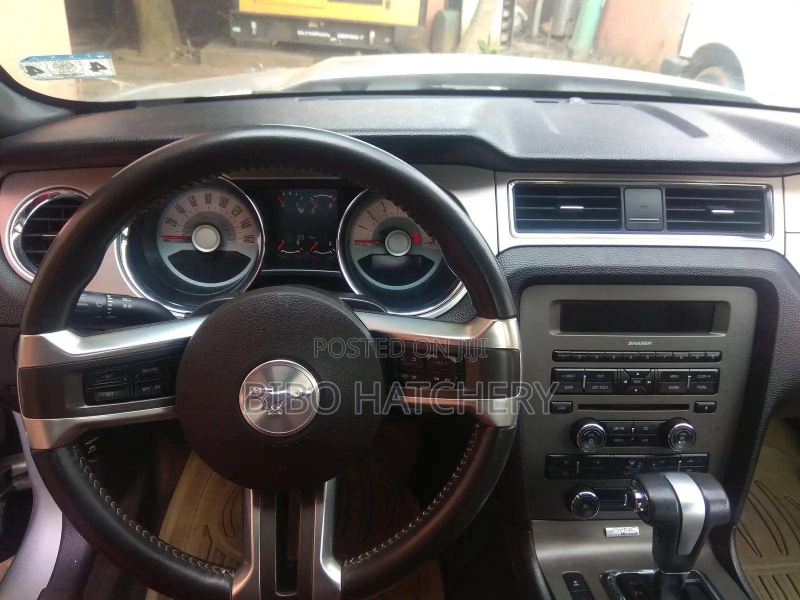 Ford Mustang V6 Coupe 2012 Silver