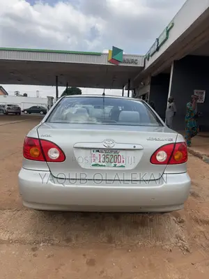 Toyota Corolla 2004 Silver