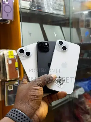 New Apple iPhone 15 128 GB White