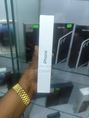 New Apple iPhone 15 Pro Max 256 GB White
