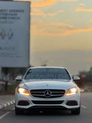 Mercedes-Benz C300 2018 White