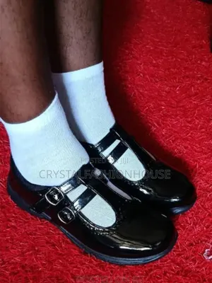 Strong Girls/Teen School Shoe. Sizes 35,36,37,38,39,40