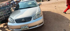 Toyota Corolla 2004 Gold