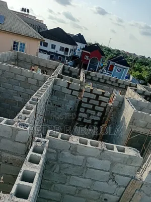 Building Construction Engineer and Professional Bricklayer