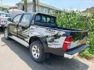 Toyota Hilux 2009 Black