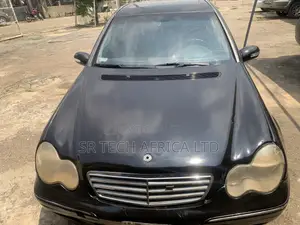 Mercedes-Benz C240 2005 Black