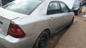 Toyota Corolla 2004 Silver