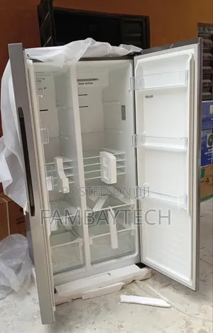 Stlylish Hisense Side-by-Side 518L Fridge Freezer for Modern Kitchens