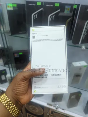 New Apple iPhone 16 Plus 256 GB White