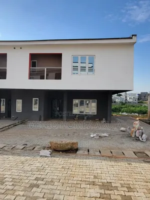 3bdrm Duplex in Durumi for sale